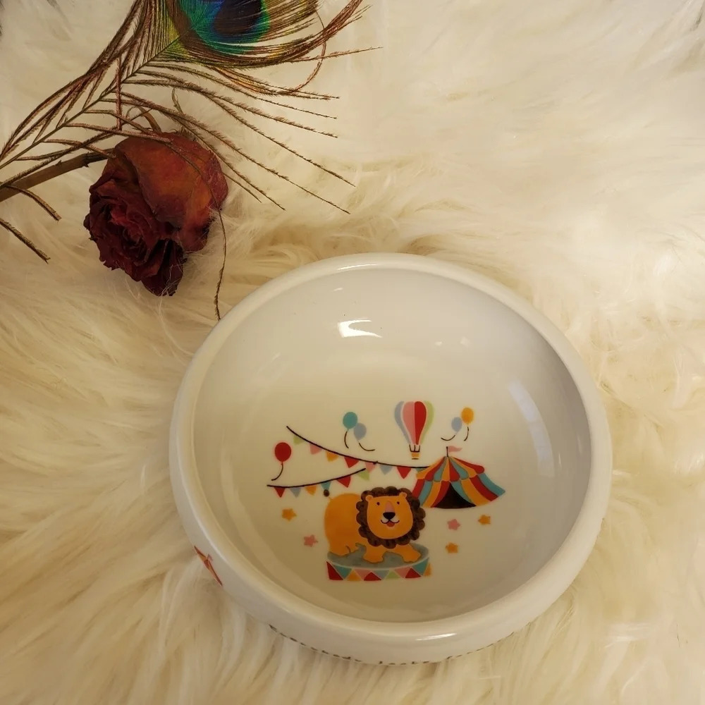 Circus‎ bowl